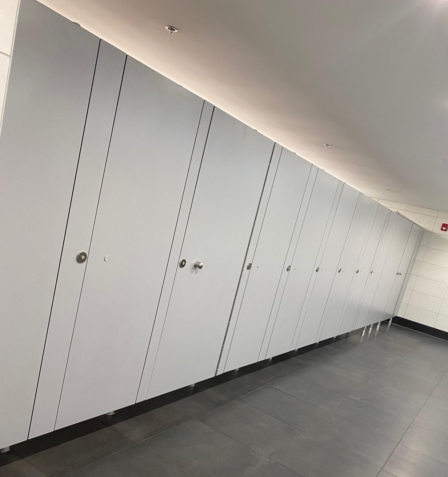LINEA RETTA frameless partition system